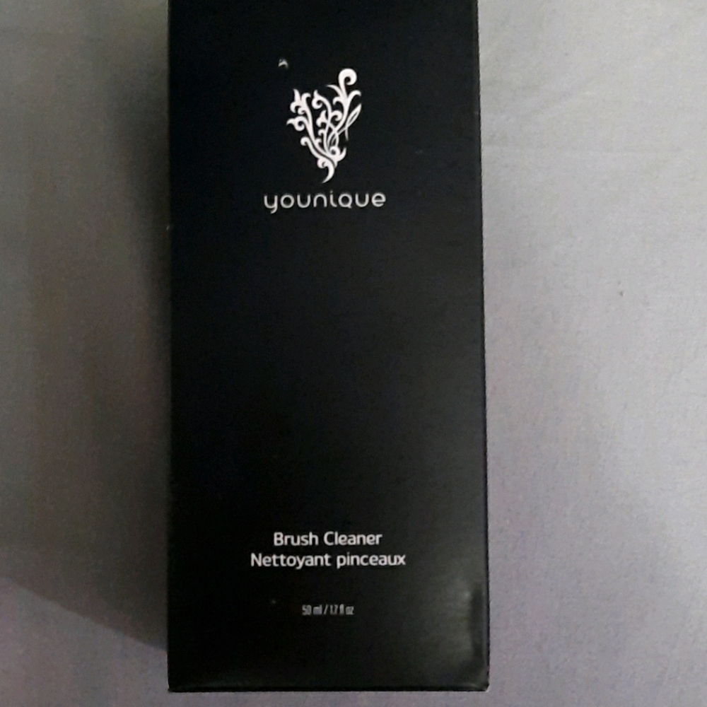 Brush Cleaner